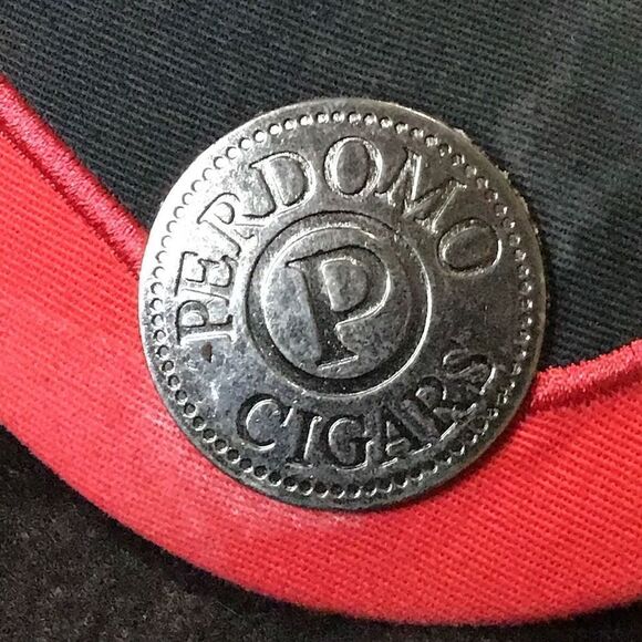 Perdomo cigar hat some wearing shown - Picture 3 of 7